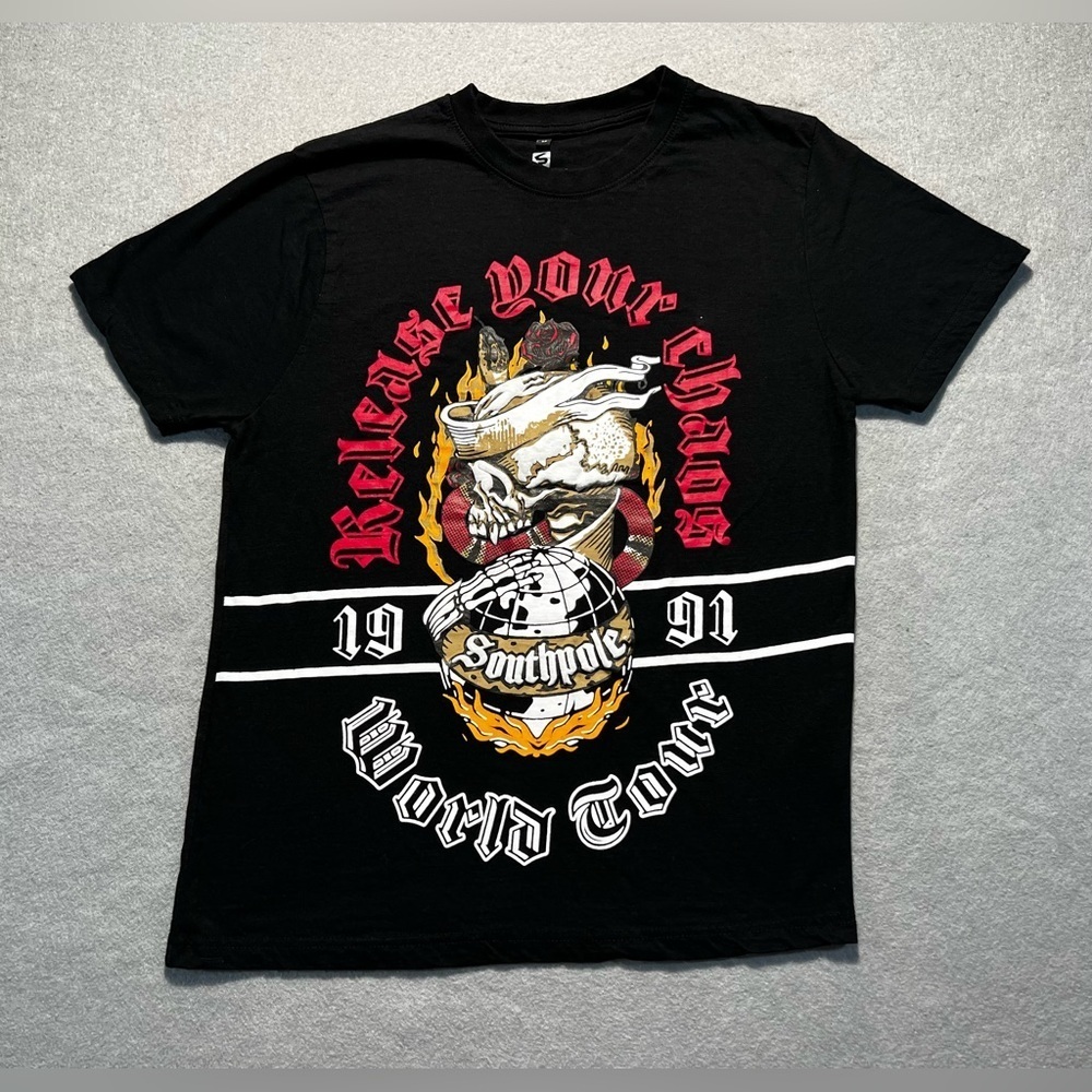 Southpole Y2K Graphic T-Shirt Men’s Medium Skull Flames Snake Black Streetwear